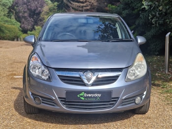Vauxhall - Corsa