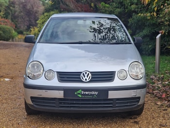 Volkswagen - Polo