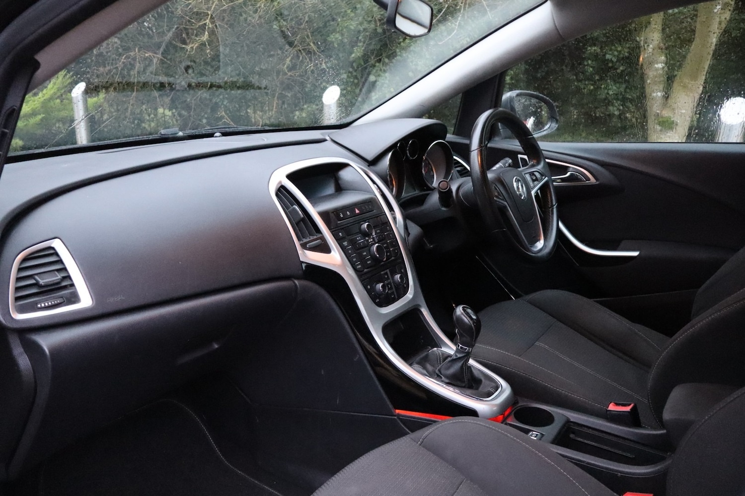 Used Vauxhall Astra 2011 for sale - 77504597: Photo 4