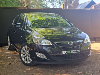 Used Vauxhall Astra 2010 for sale - 78694191: Photo