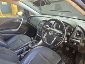 Used Vauxhall Astra 2010 for sale - 78694191: Photo
