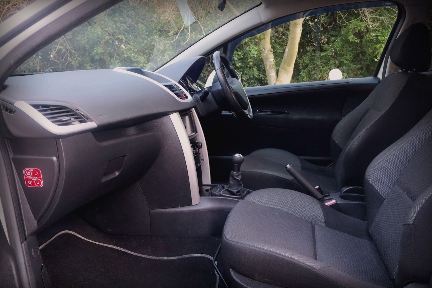 Used Peugeot 207 2011 for sale - 77127584: Photo 16