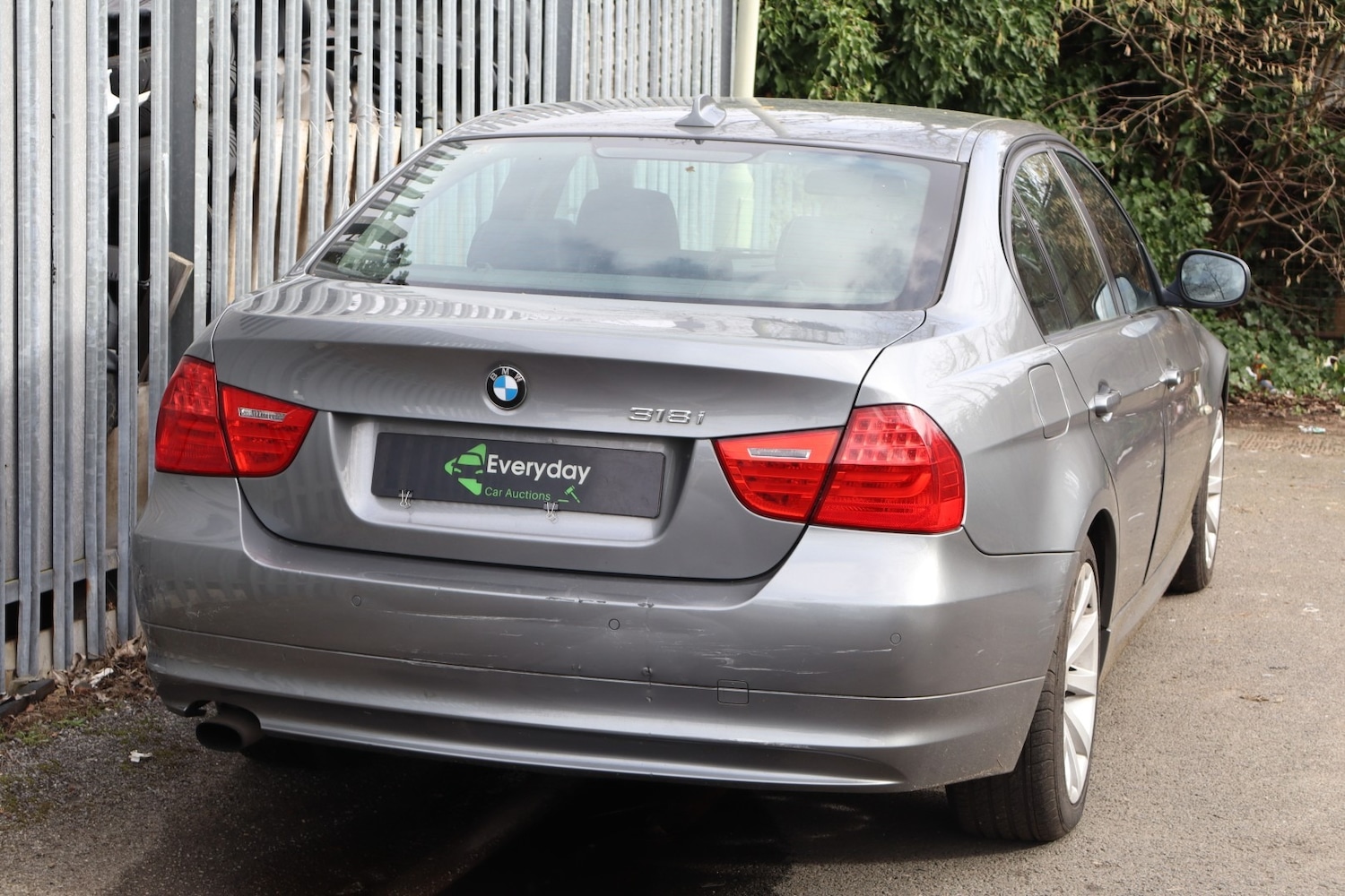 Used BMW 3 Series 2010 for sale - 77640213: Photo 3