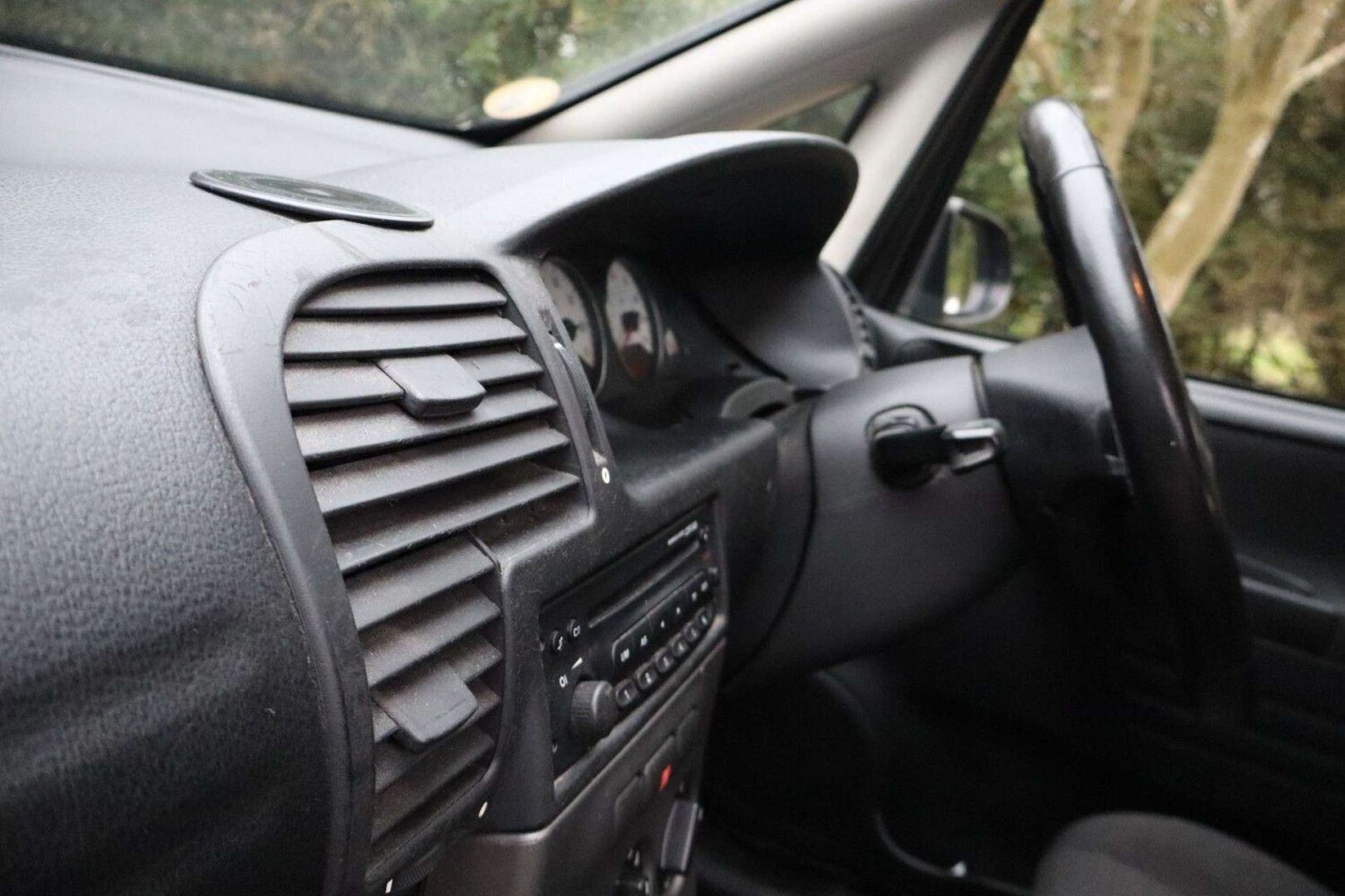 Used Vauxhall Zafira 2004 for sale - 77910136: Photo 41