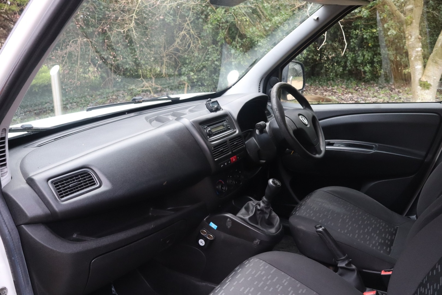 Used Vauxhall Combo 2014 for sale - 77160037: Photo 3