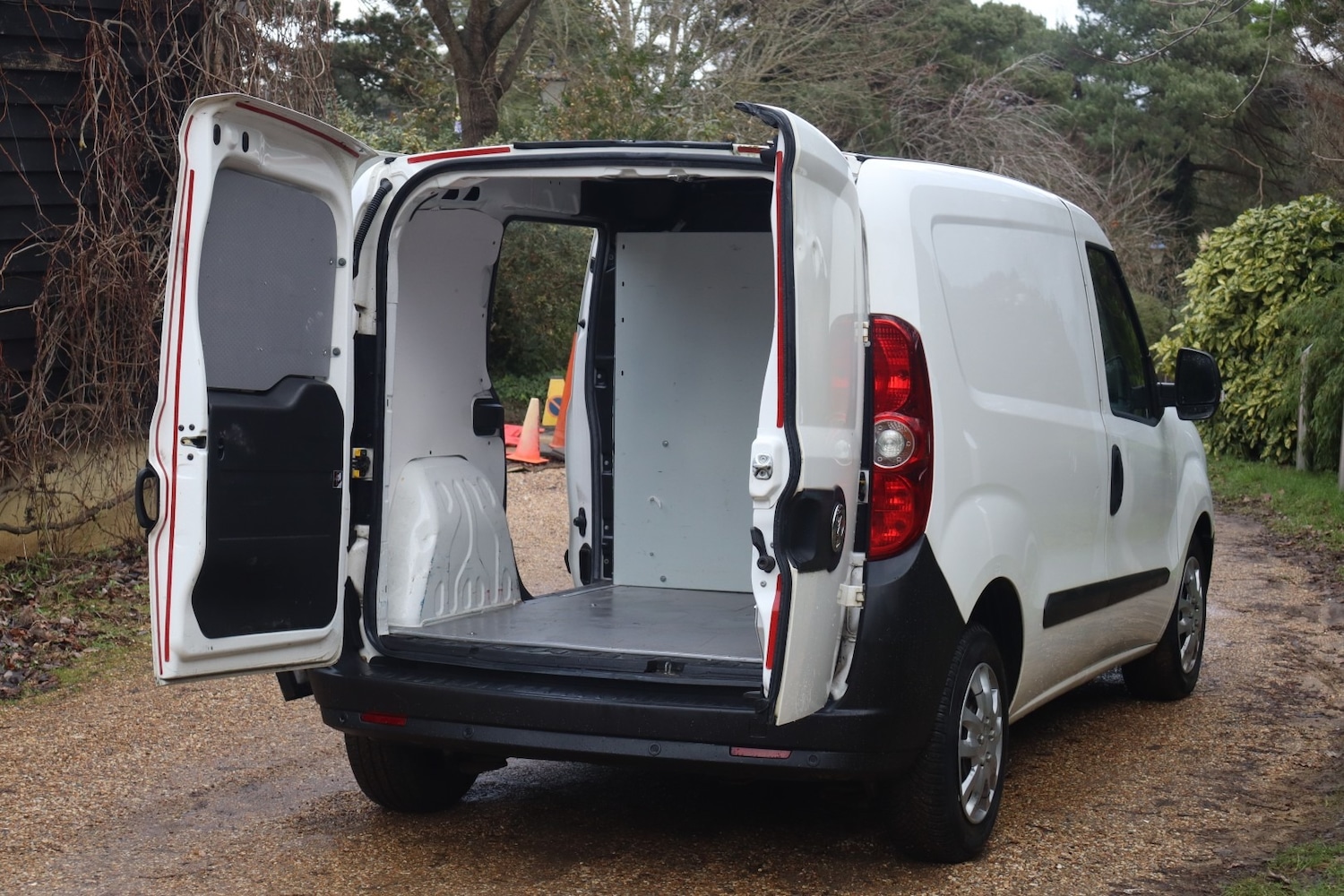 Used Vauxhall Combo 2014 for sale - 77160037: Photo 4