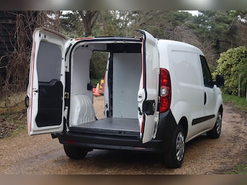 Used Vauxhall Combo 2014 for sale - 77160037: Photo