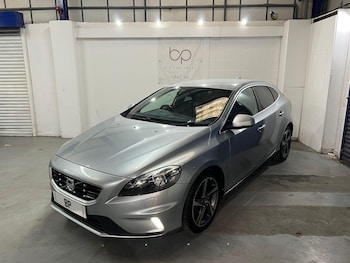 Used Volvo V40 2014 for sale - 75719641: Photo