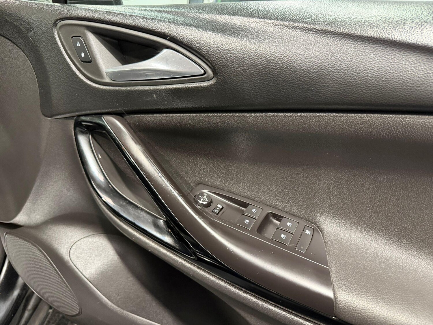 Used Vauxhall Astra for sale - 78148094: Photo 23