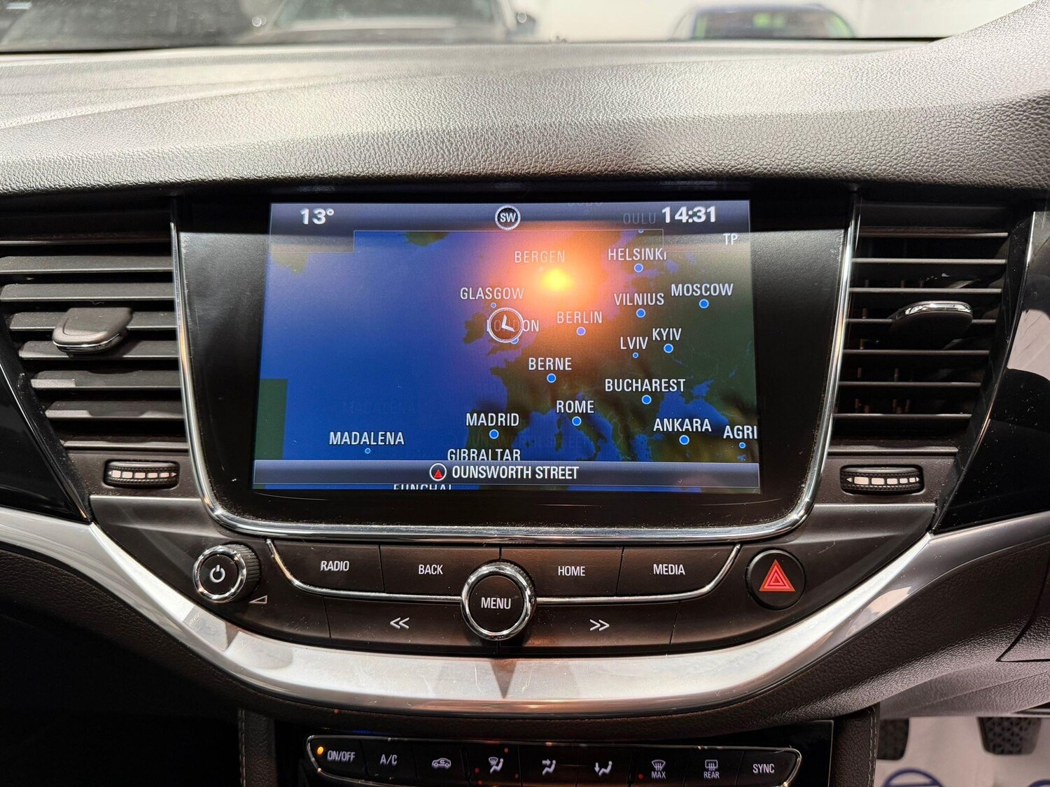 Used Vauxhall Astra for sale - 78148094: Photo 29