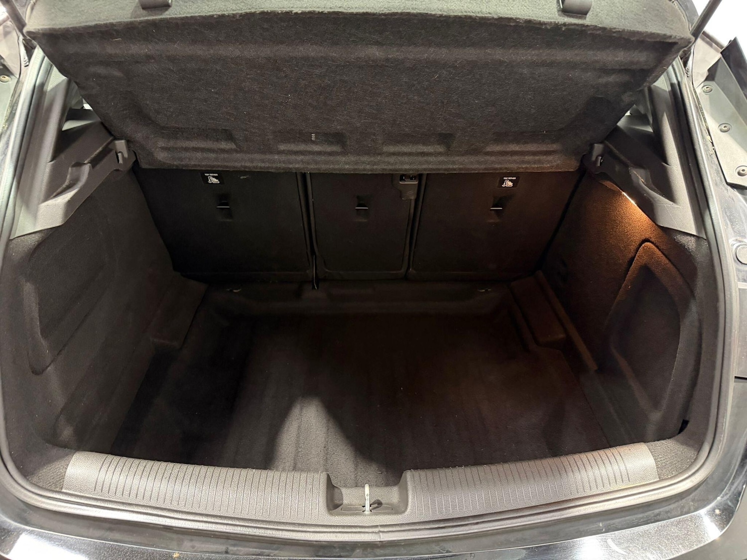 Used Vauxhall Astra for sale - 78148094: Photo 30