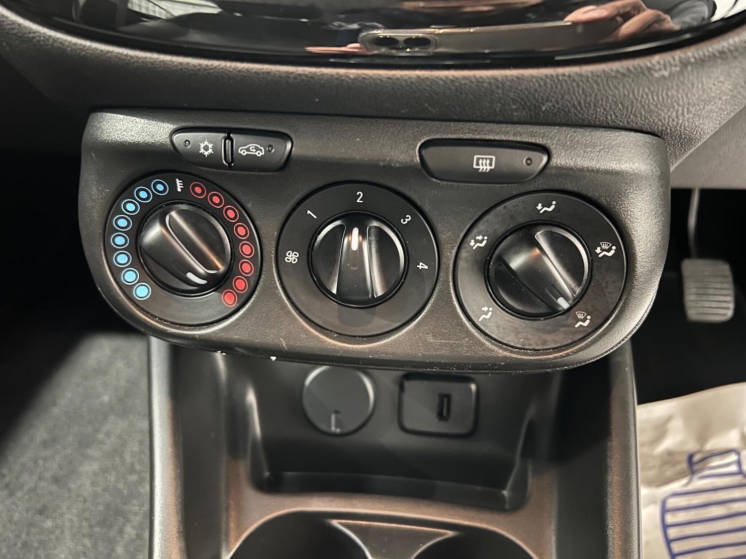 Used Vauxhall Corsa 2018 for sale - 76714824: Photo 21