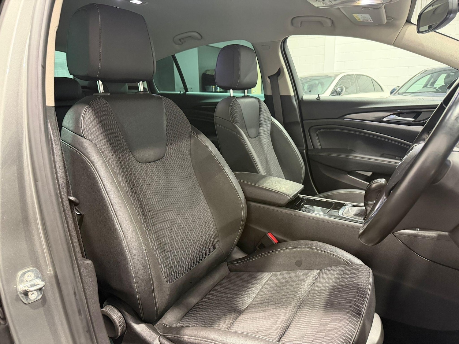 Used Vauxhall Insignia 2017 for sale - 77440065: Photo 15