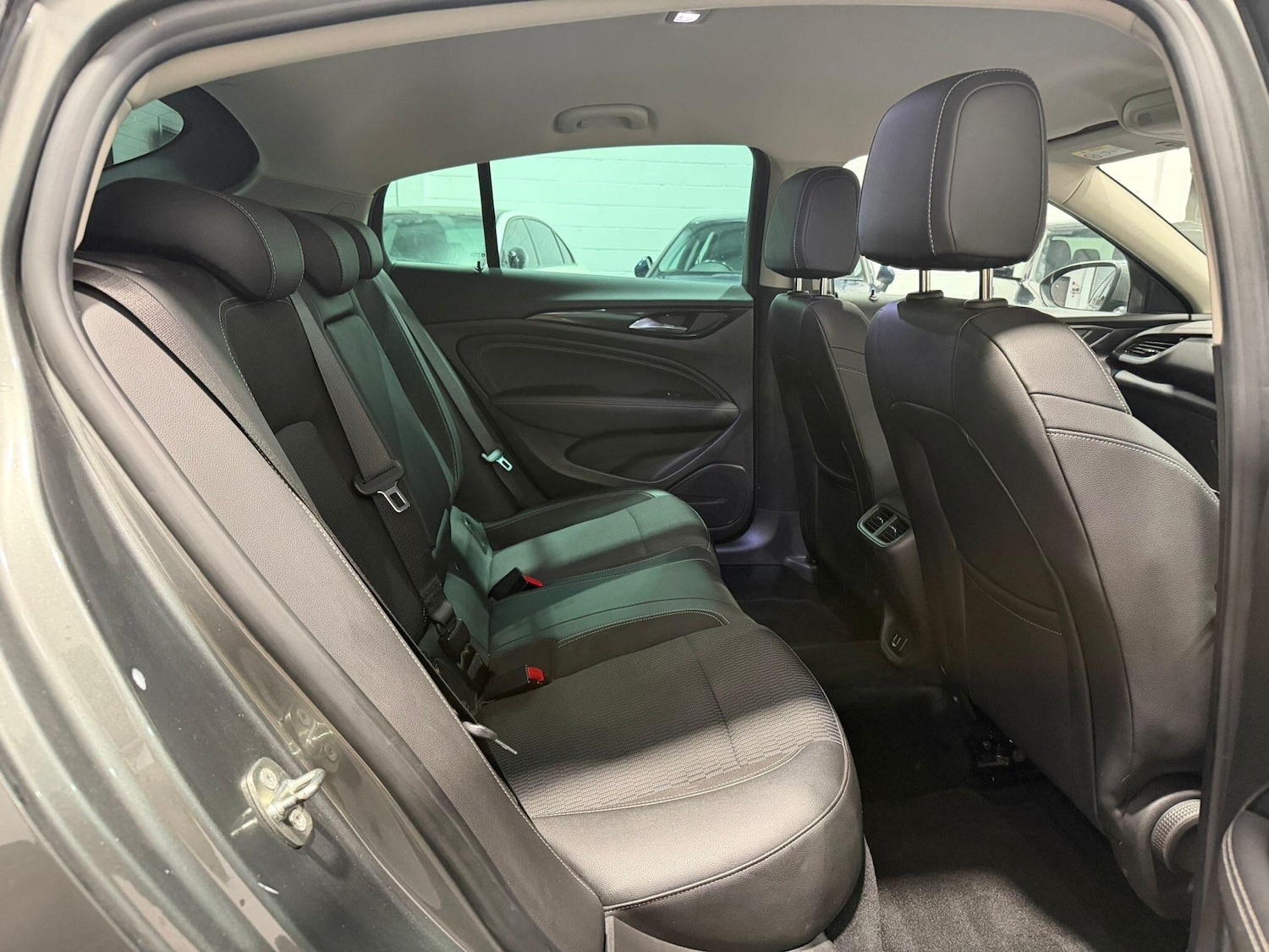 Used Vauxhall Insignia 2017 for sale - 77440065: Photo 16