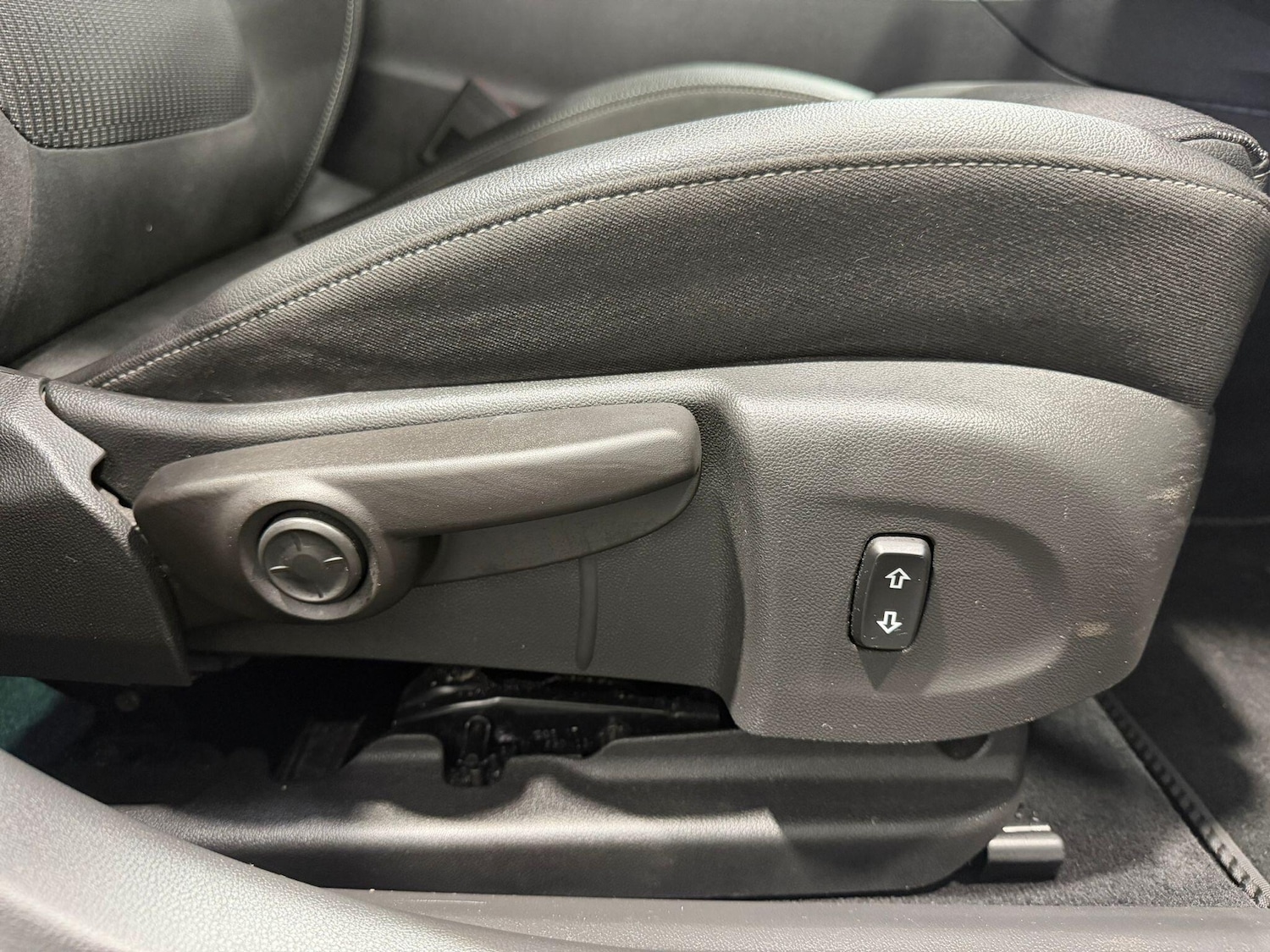 Used Vauxhall Insignia 2017 for sale - 77440065: Photo 22