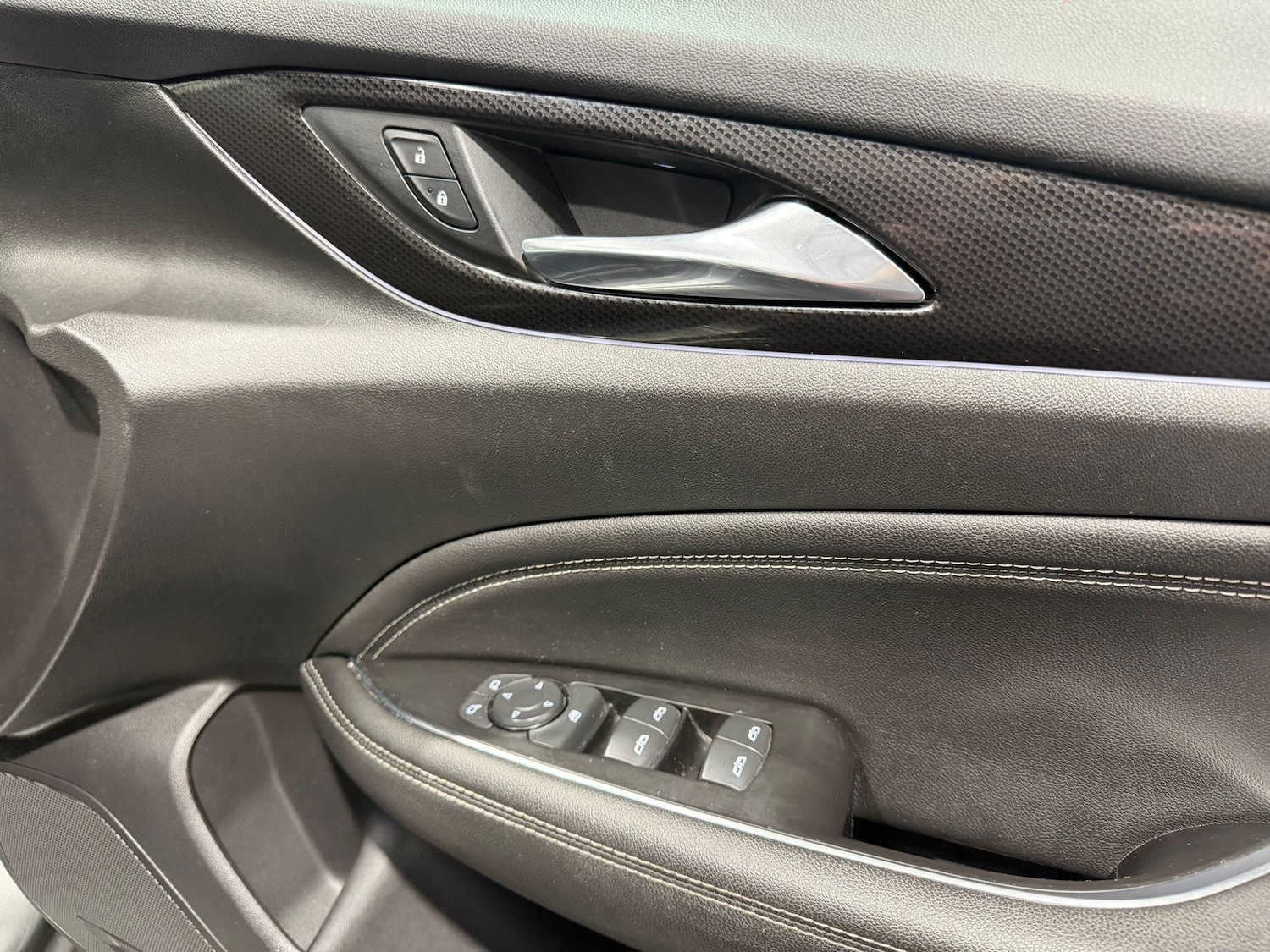 Used Vauxhall Insignia 2017 for sale - 77440065: Photo 24