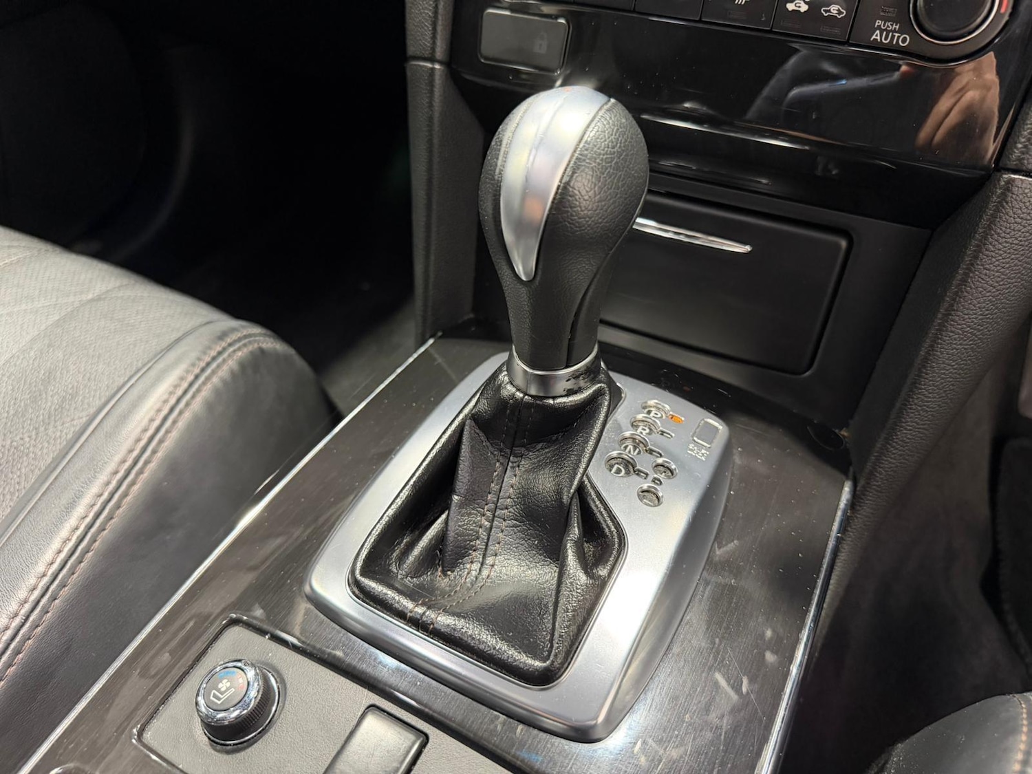 Used Infiniti QX70 2014 for sale - 77993782: Photo 14