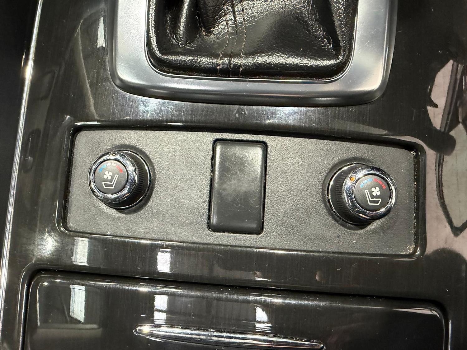 Used Infiniti QX70 2014 for sale - 77993782: Photo 19