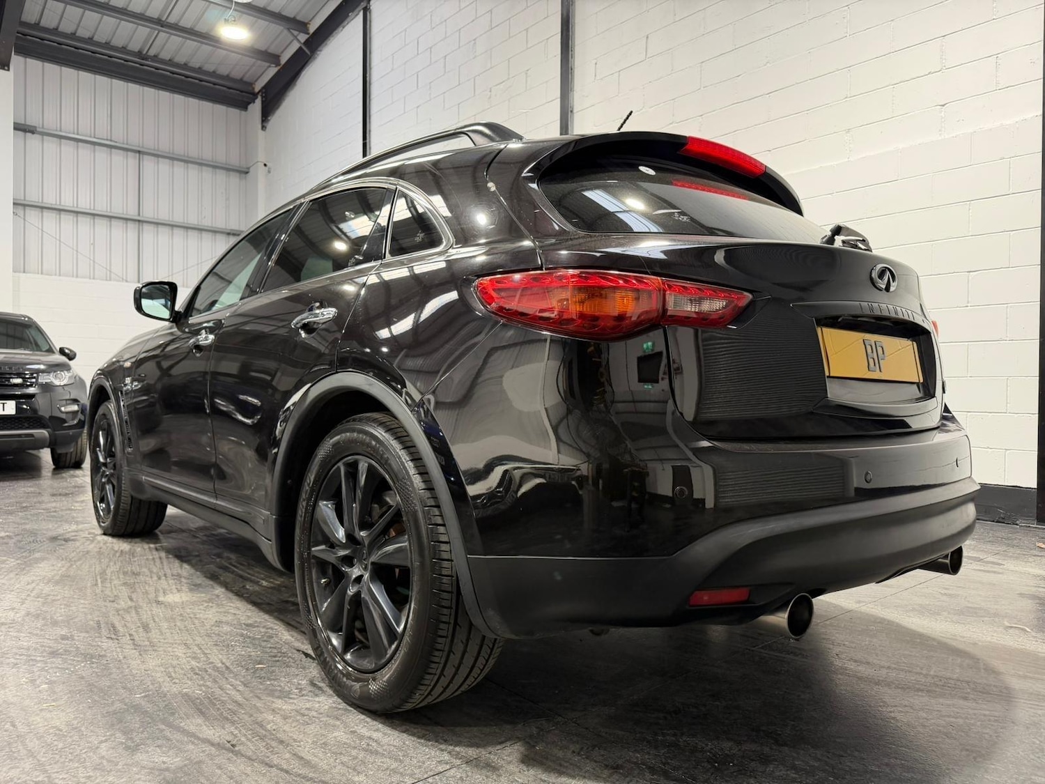 Used Infiniti QX70 2014 for sale - 77993782: Photo 5