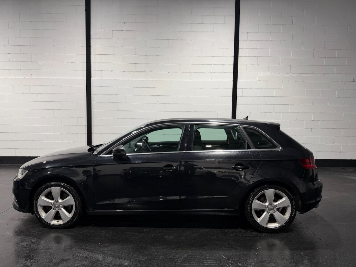 Used Audi A3 2014 for sale - 77267631: Photo 7
