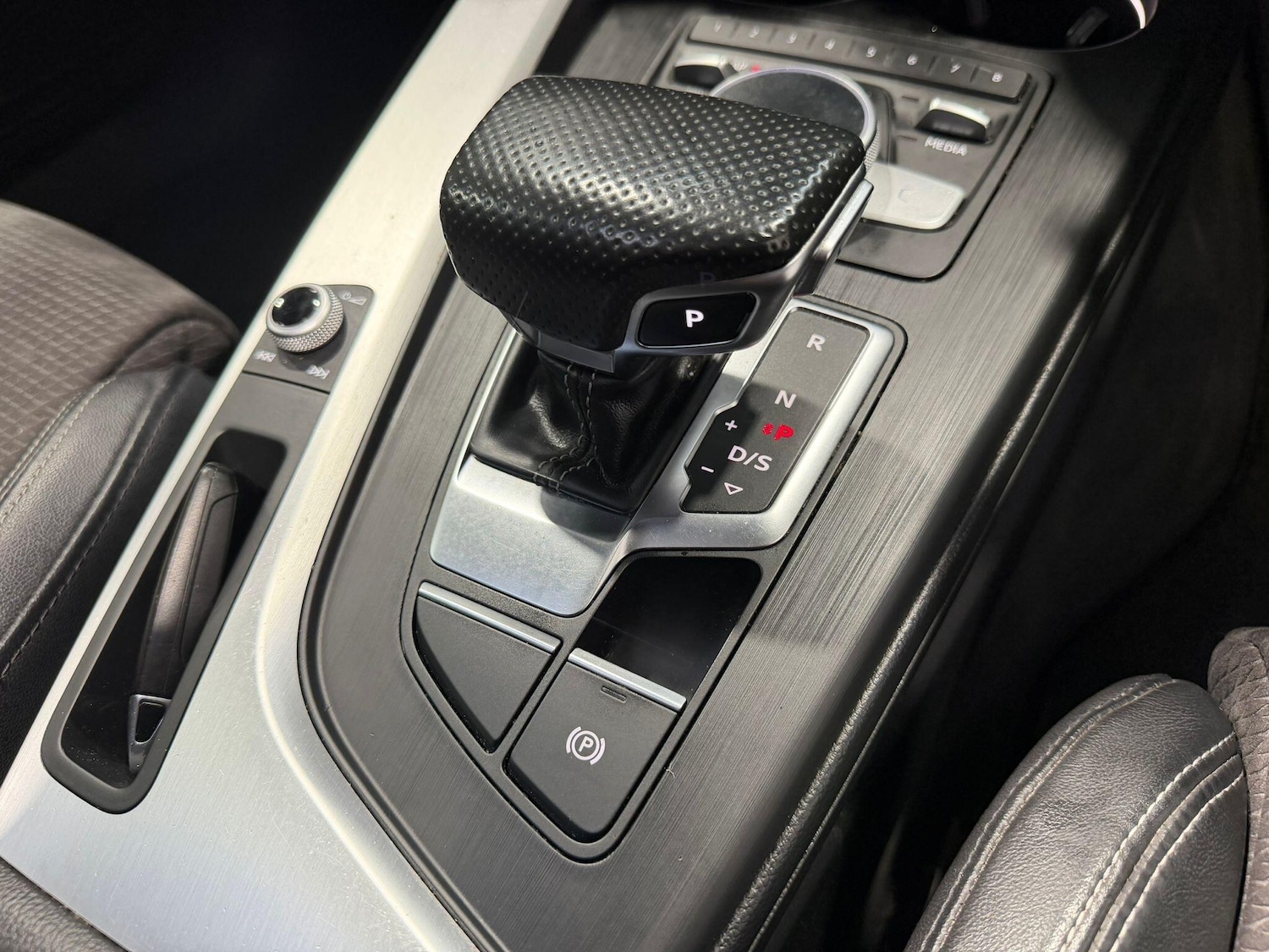 Used Audi A4 2018 for sale - 77925393: Photo 14