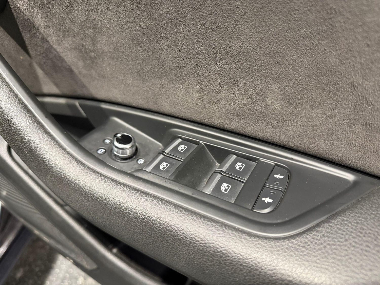 Used Audi A4 2018 for sale - 77925393: Photo 25