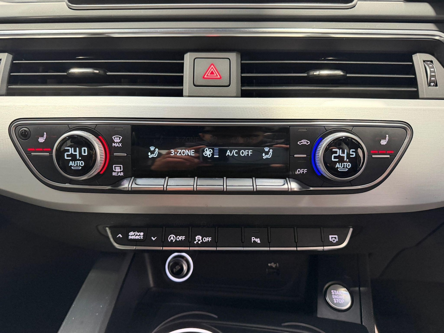 Used Audi A4 2018 for sale - 77925393: Photo 32