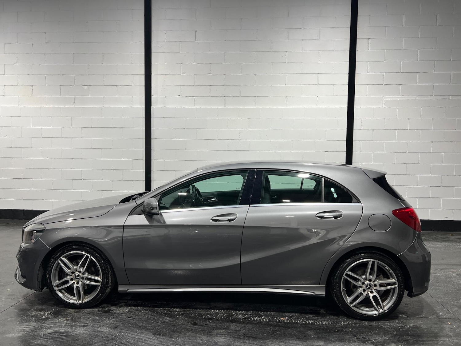 Used Mercedes-Benz A-Class 2018 for sale - 76572705: Photo 9