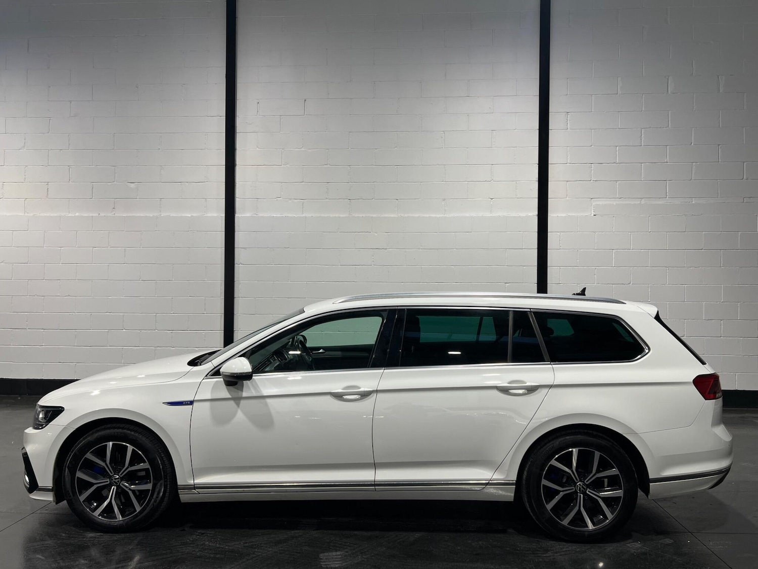 Used Volkswagen Passat 2020 for sale - 76152514: Photo 4