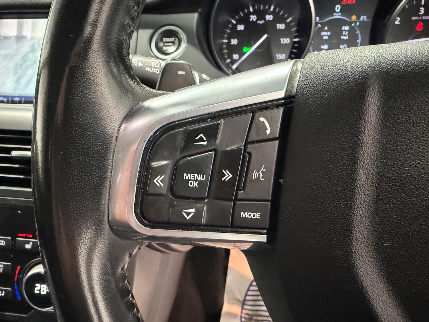 Used Land Rover Discovery Sport 2016 for sale - 77658820: Photo 18