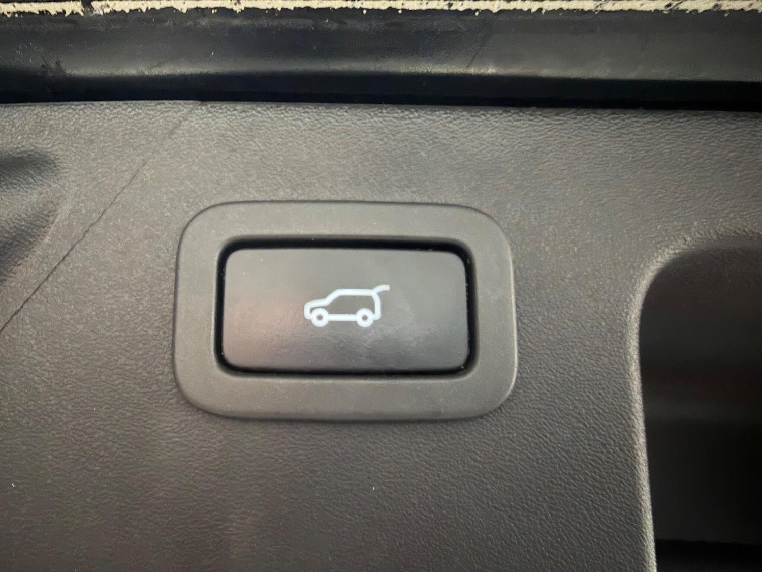 Used Land Rover Discovery Sport 2016 for sale - 77658820: Photo 24