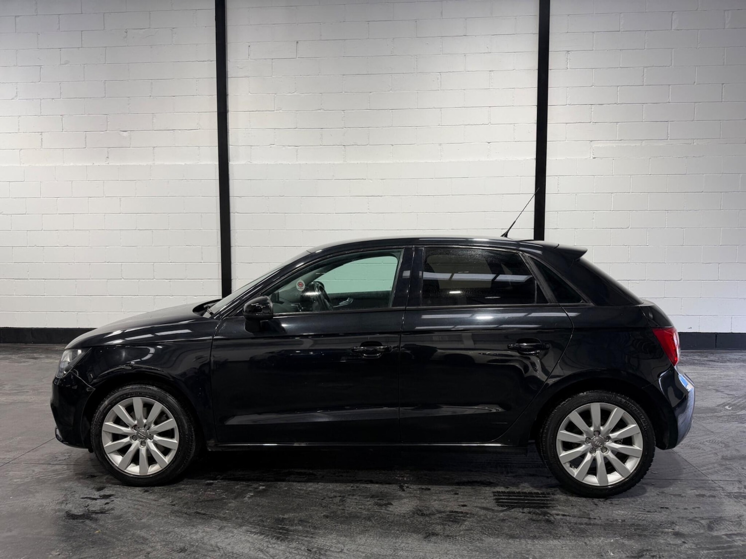 Used Audi A1 2013 for sale - 77939784: Photo 8