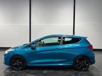 Used Ford Fiesta 2018 for sale - 76200142: Photo