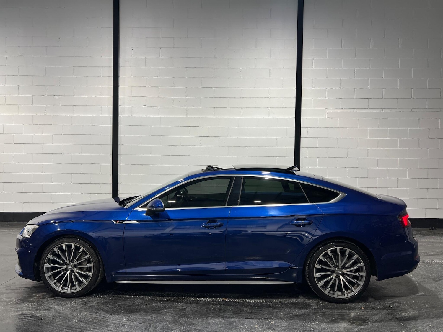 Used Audi A5 2017 for sale - 76572221: Photo 8