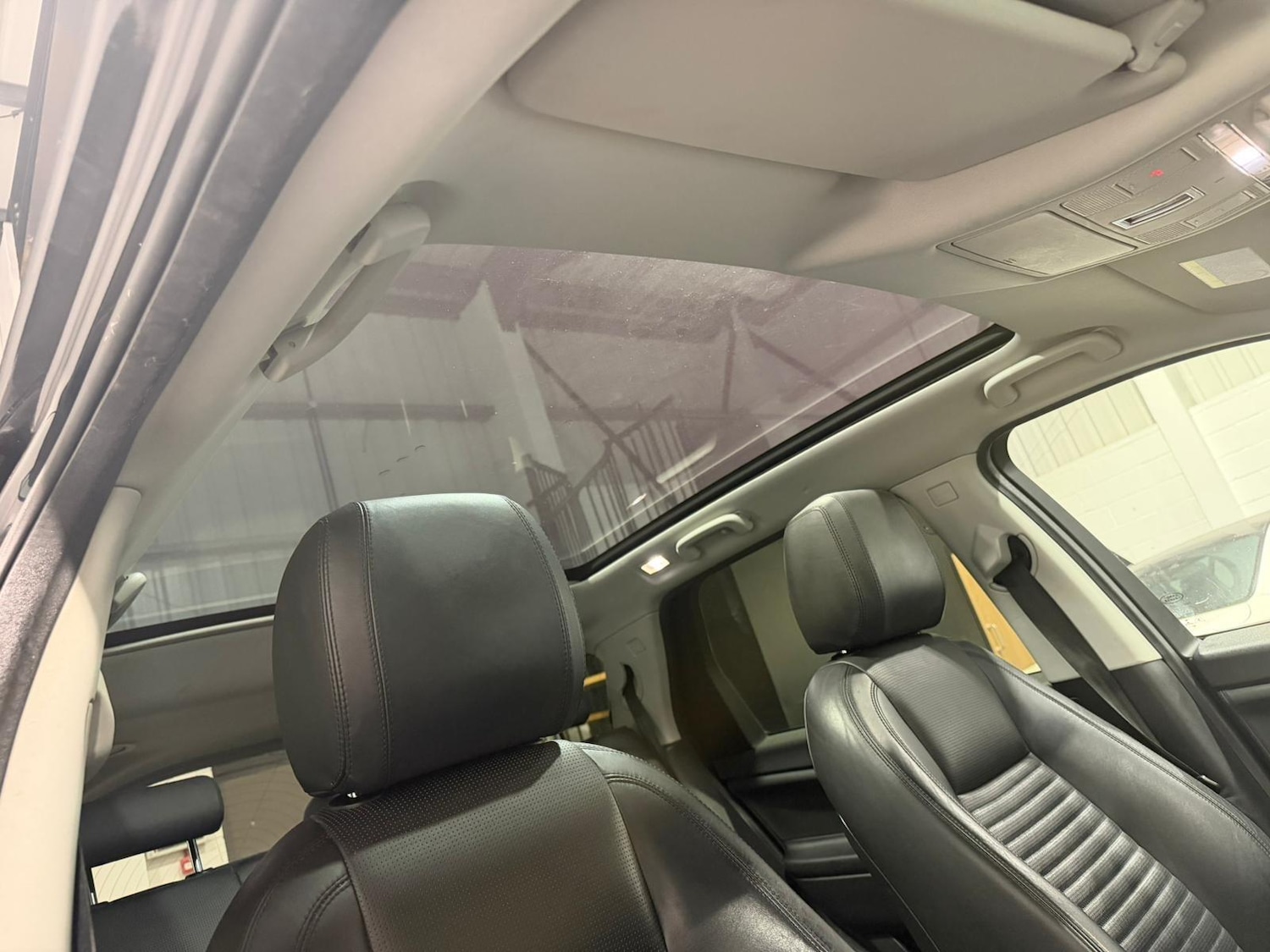 Used Land Rover Discovery Sport 2016 for sale - 77400426: Photo 22