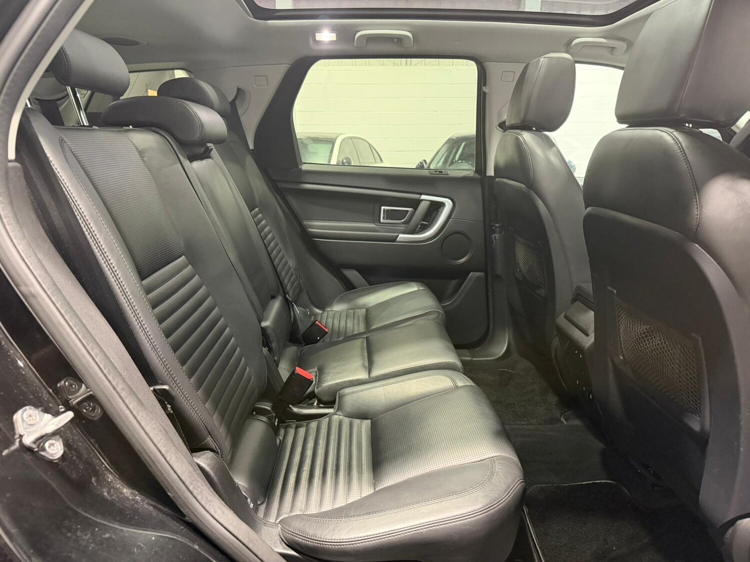 Used Land Rover Discovery Sport 2016 for sale - 77400426: Photo 26