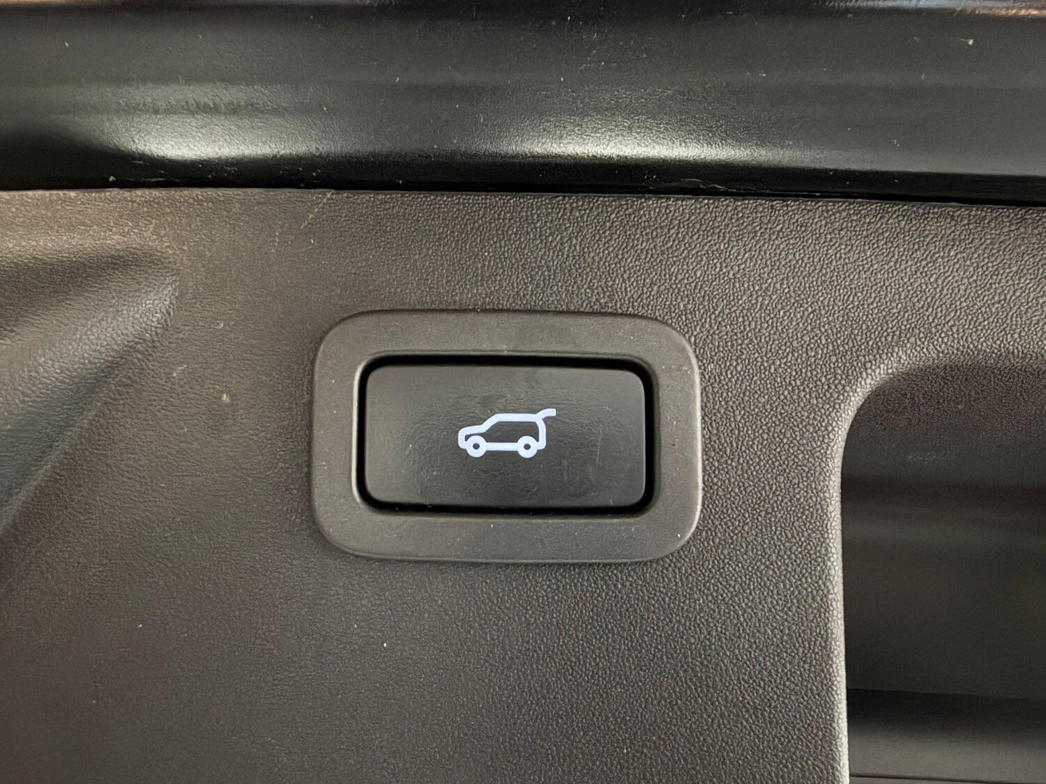 Used Land Rover Discovery Sport 2016 for sale - 77400426: Photo 45