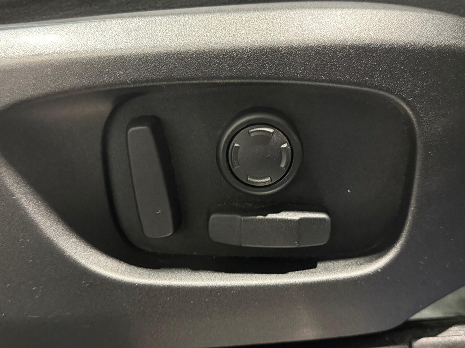 Used Land Rover Discovery Sport 2016 for sale - 77400426: Photo 48