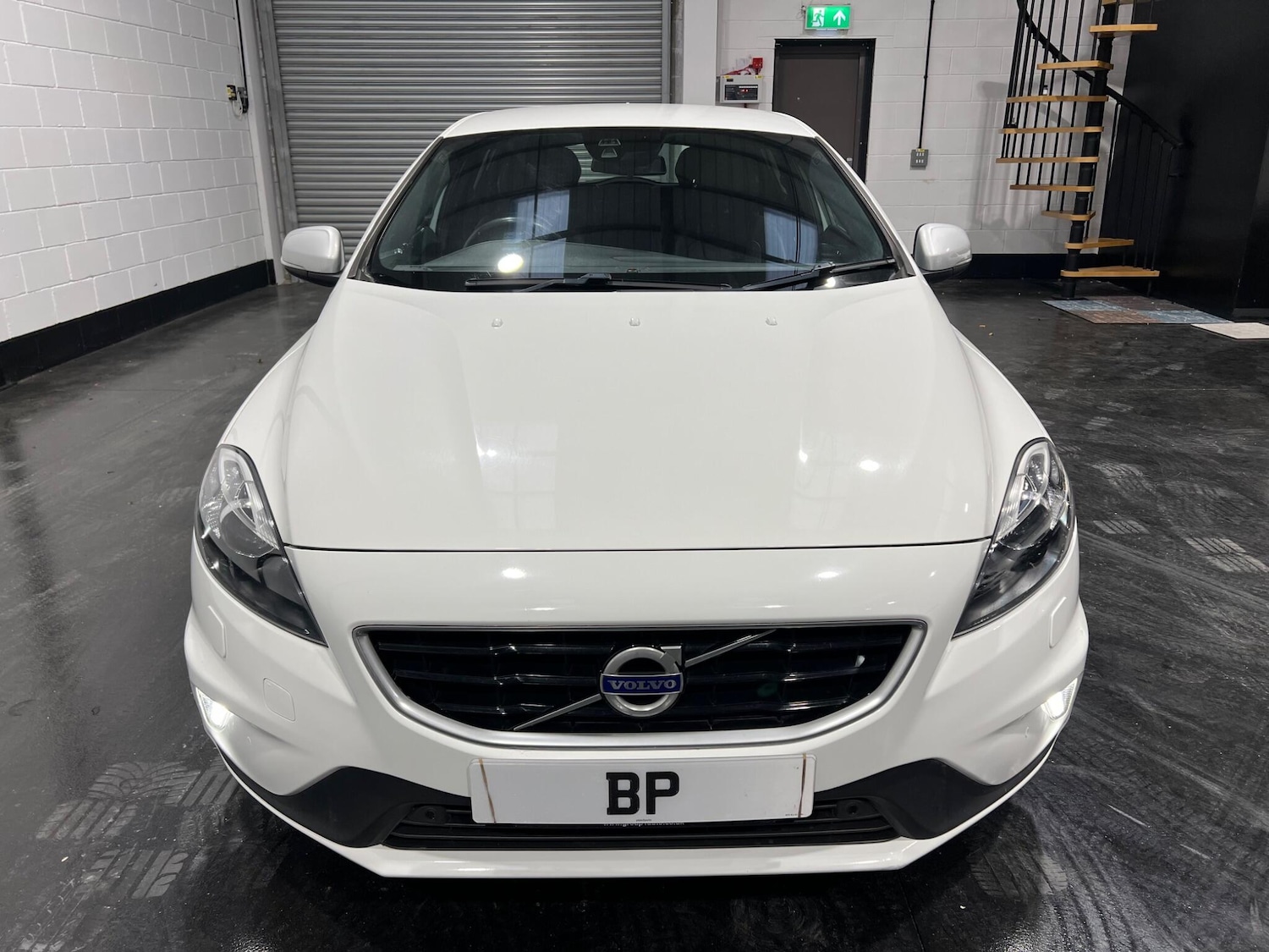 Used Volvo V40 2016 for sale - 76988567: Photo 2