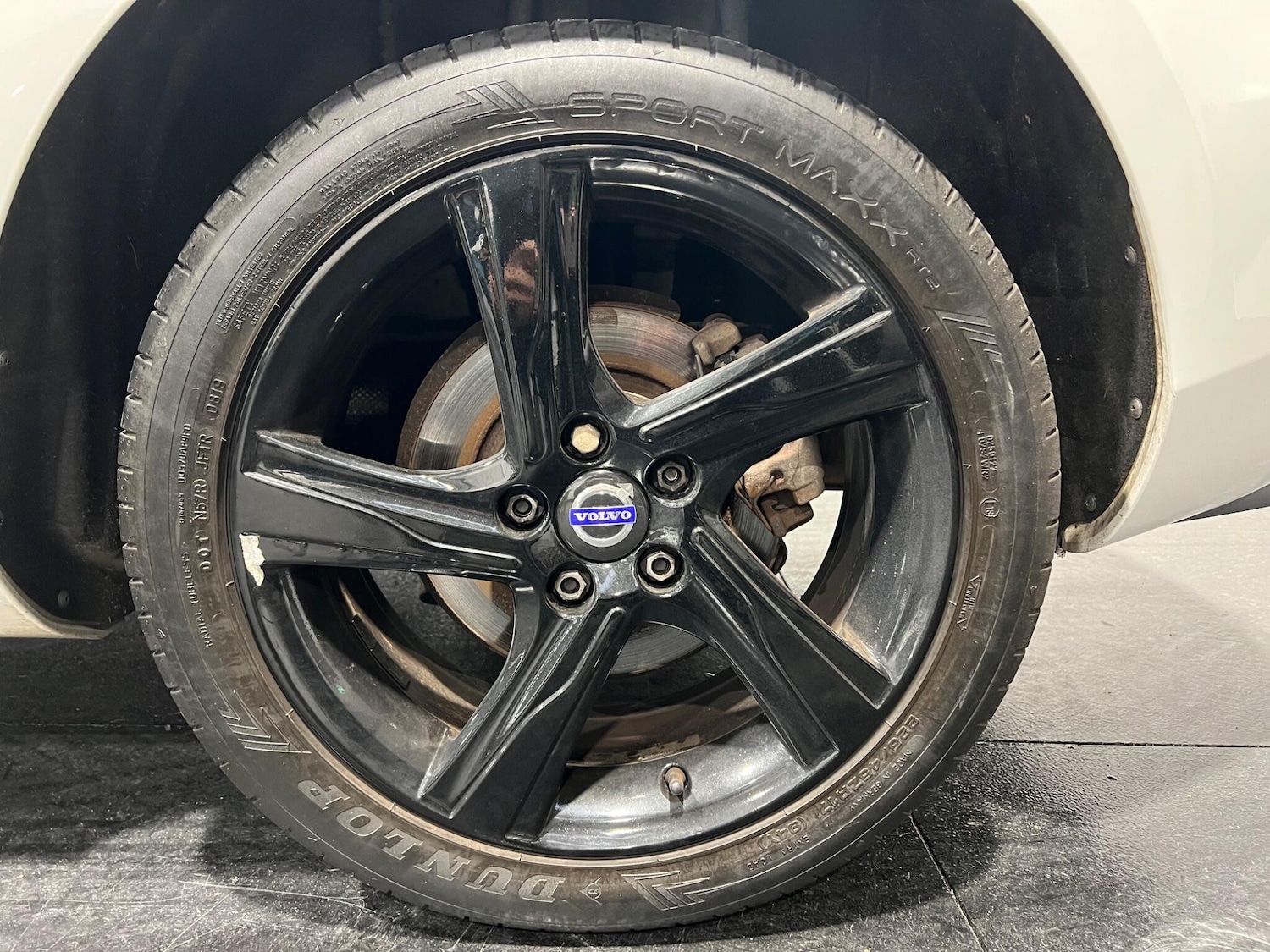 Used Volvo V40 2016 for sale - 76988567: Photo 21