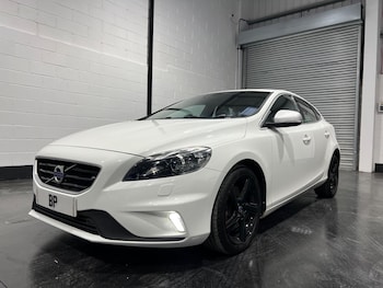 Used Volvo V40 2016 for sale - 76988567: Photo