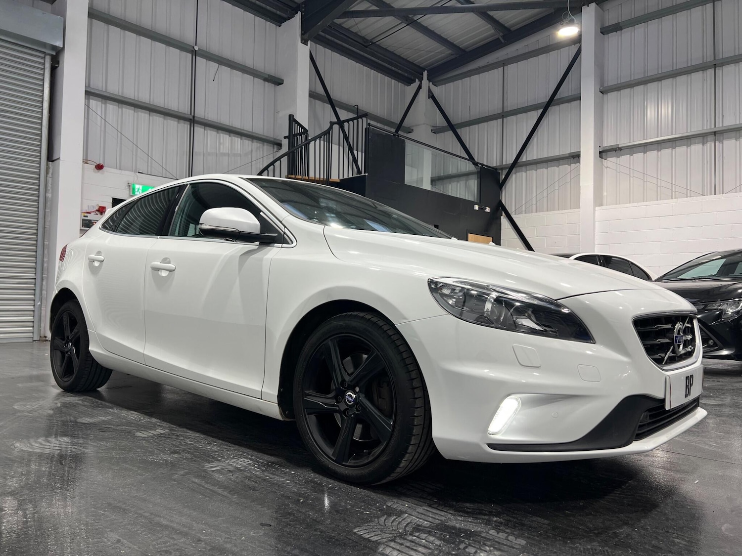 Used Volvo V40 2016 for sale - 76988567: Photo 5