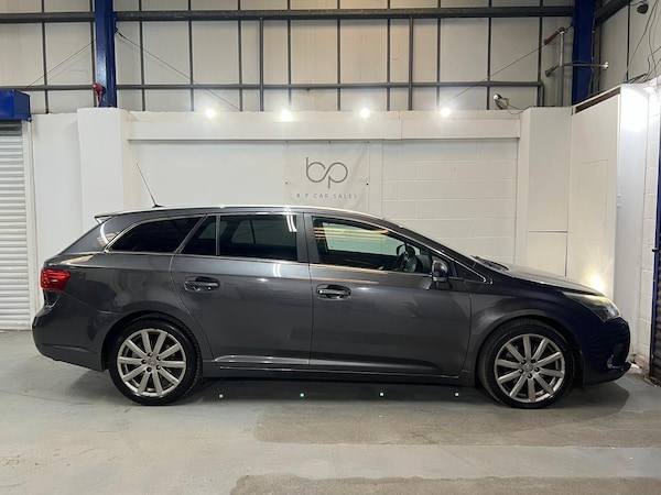 Used Toyota Avensis 2013 for sale - 74148844: Photo 11