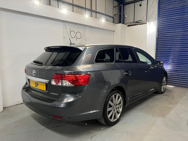 Used Toyota Avensis 2013 for sale - 74148844: Photo 12