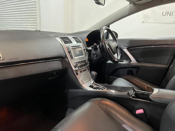 Used Toyota Avensis 2013 for sale - 74148844: Photo 13