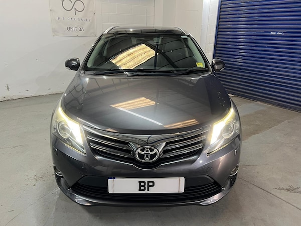 Used Toyota Avensis 2013 for sale - 74148844: Photo 2