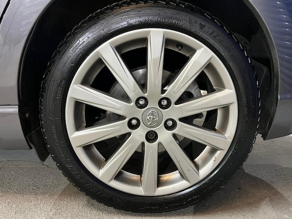 Used Toyota Avensis 2013 for sale - 74148844: Photo 31