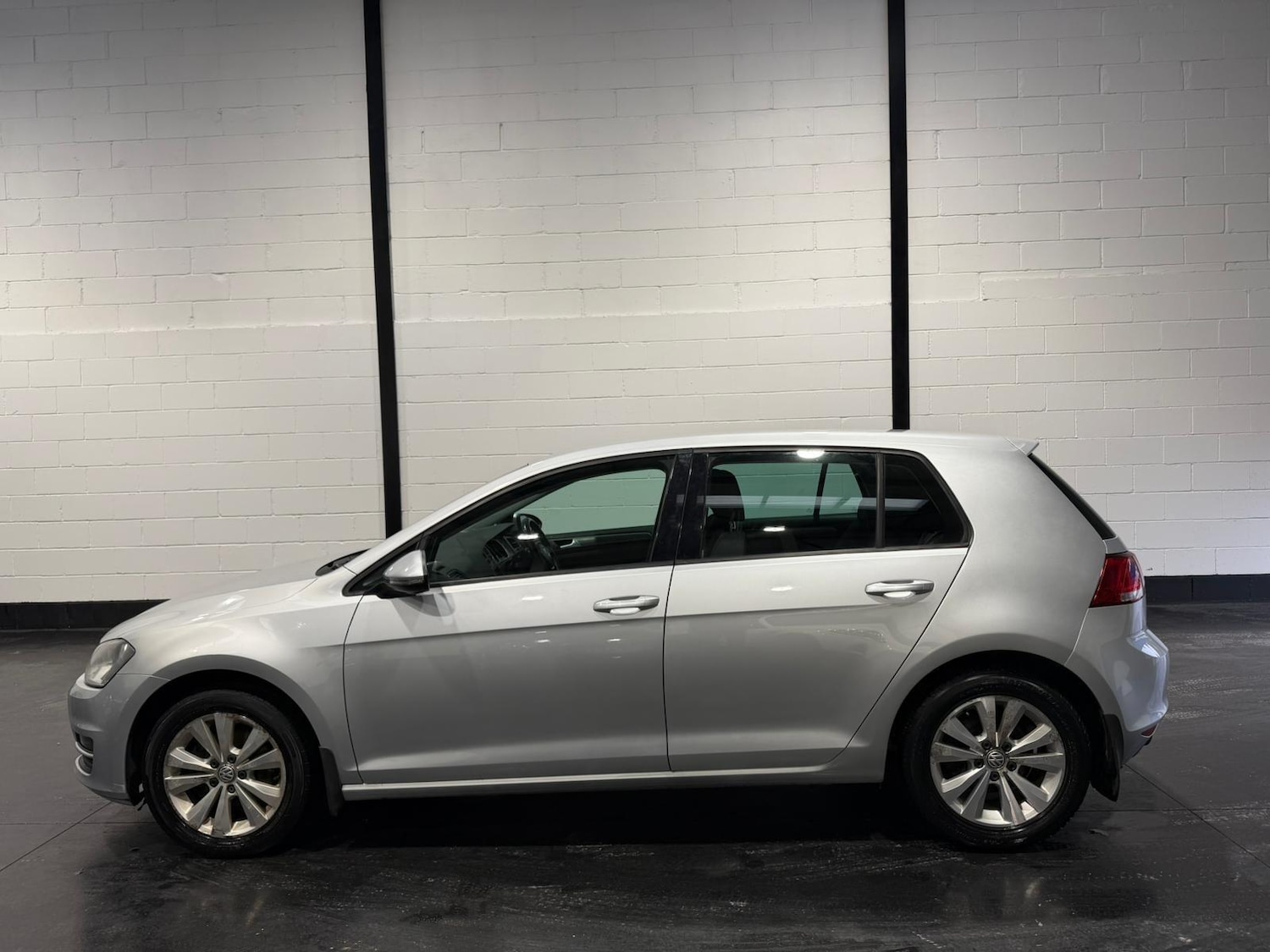 Used Volkswagen Golf 2013 for sale - 77440224: Photo 9