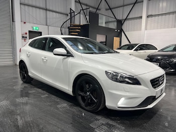 Volvo - V40