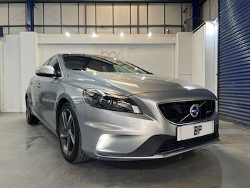 Used Volvo V40 2014 for sale - 76991421: Photo